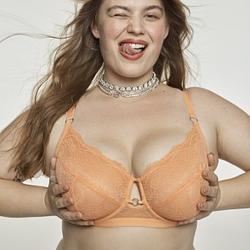 BOOBS