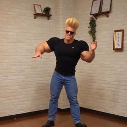 JONNYY