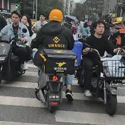 外卖人生 / BNB