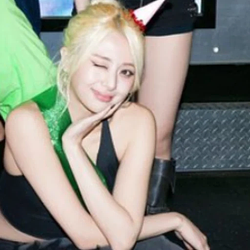 YUNJIN