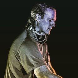 DJSCOTTBRO