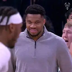 Giannis / SOL