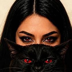 EYES